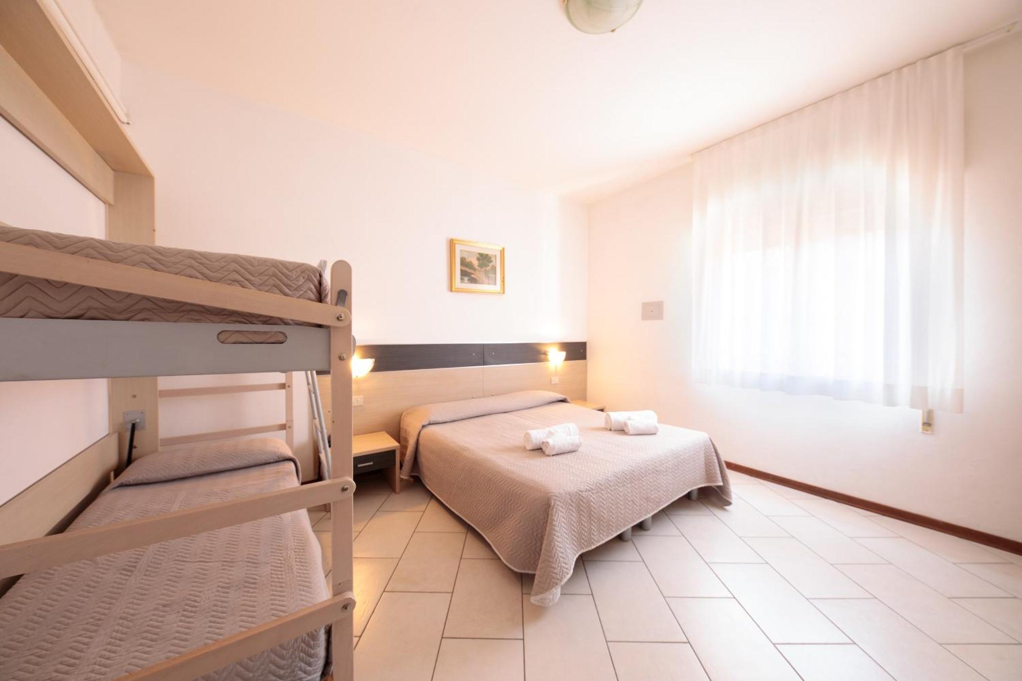 Hotel Madison Lido di Jesolo Dış mekan fotoğraf