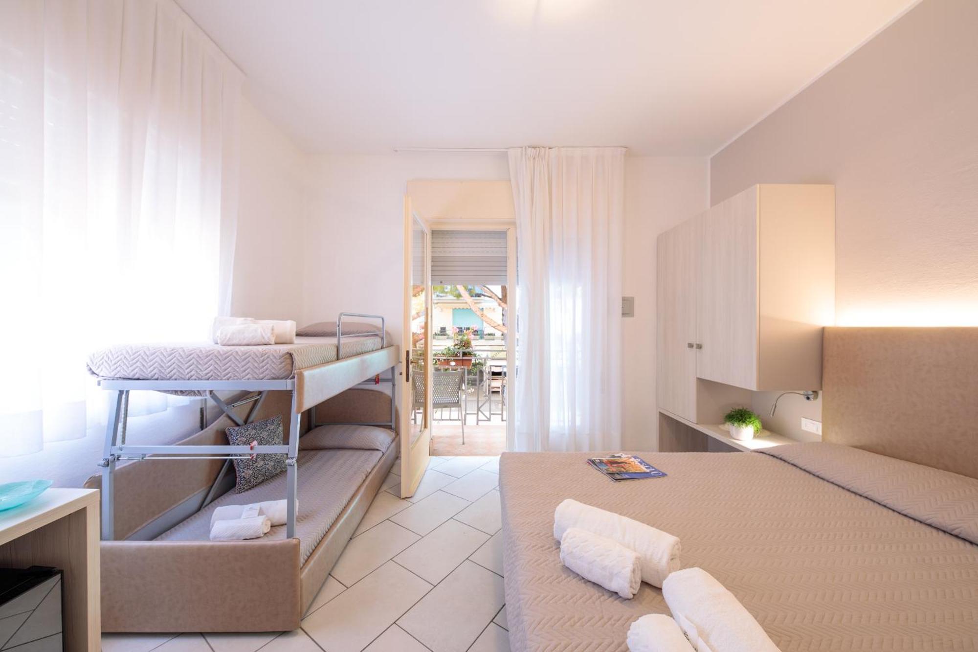 Hotel Madison Lido di Jesolo Dış mekan fotoğraf